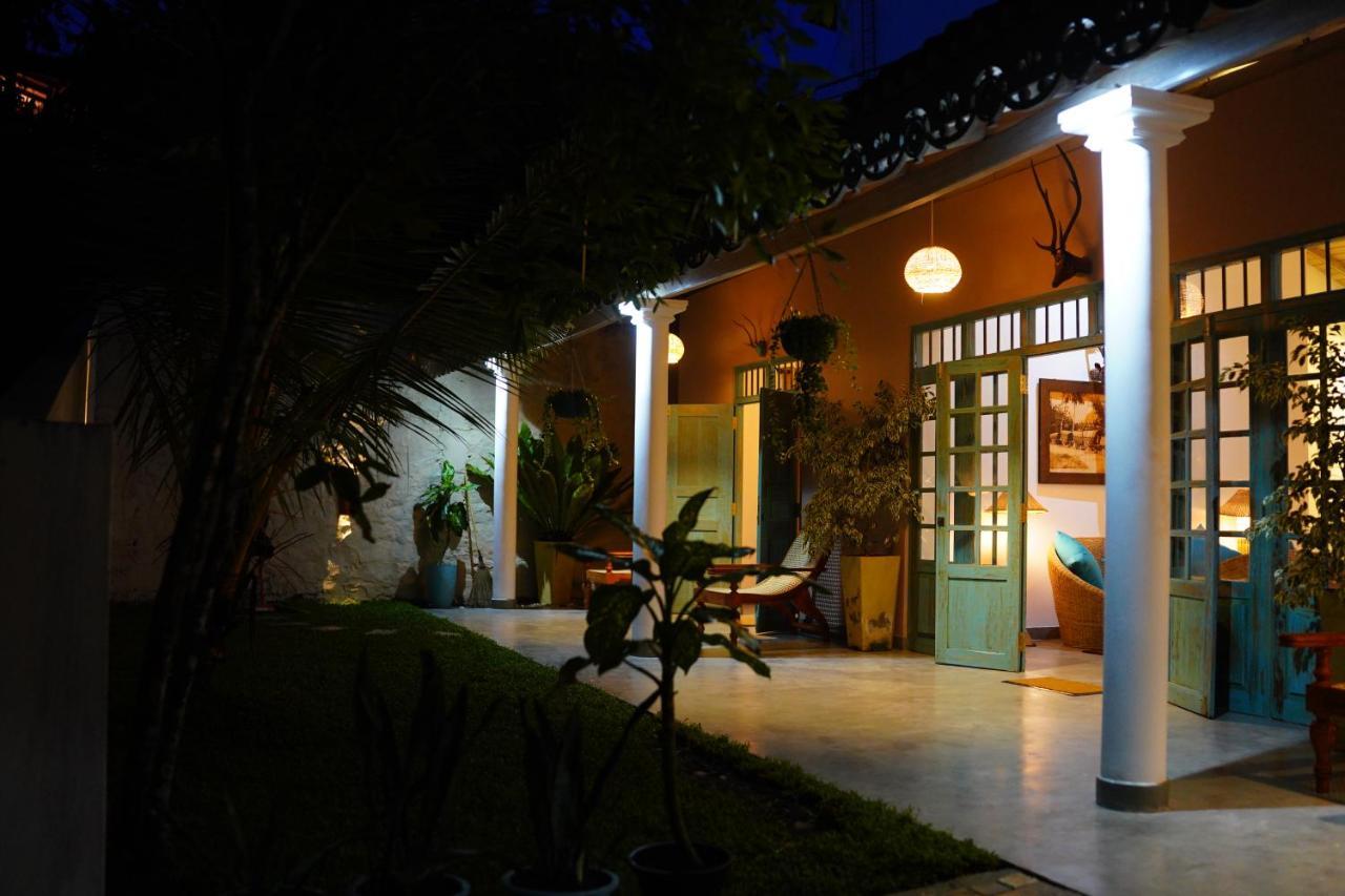 Villa Ronaya Surf Waves Dikwella Exterior foto